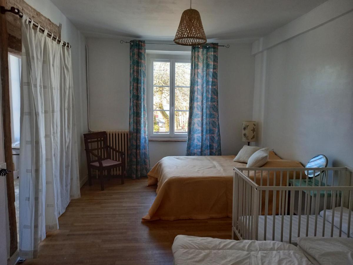 Maison Violette En Berry Aigurande Экстерьер фото