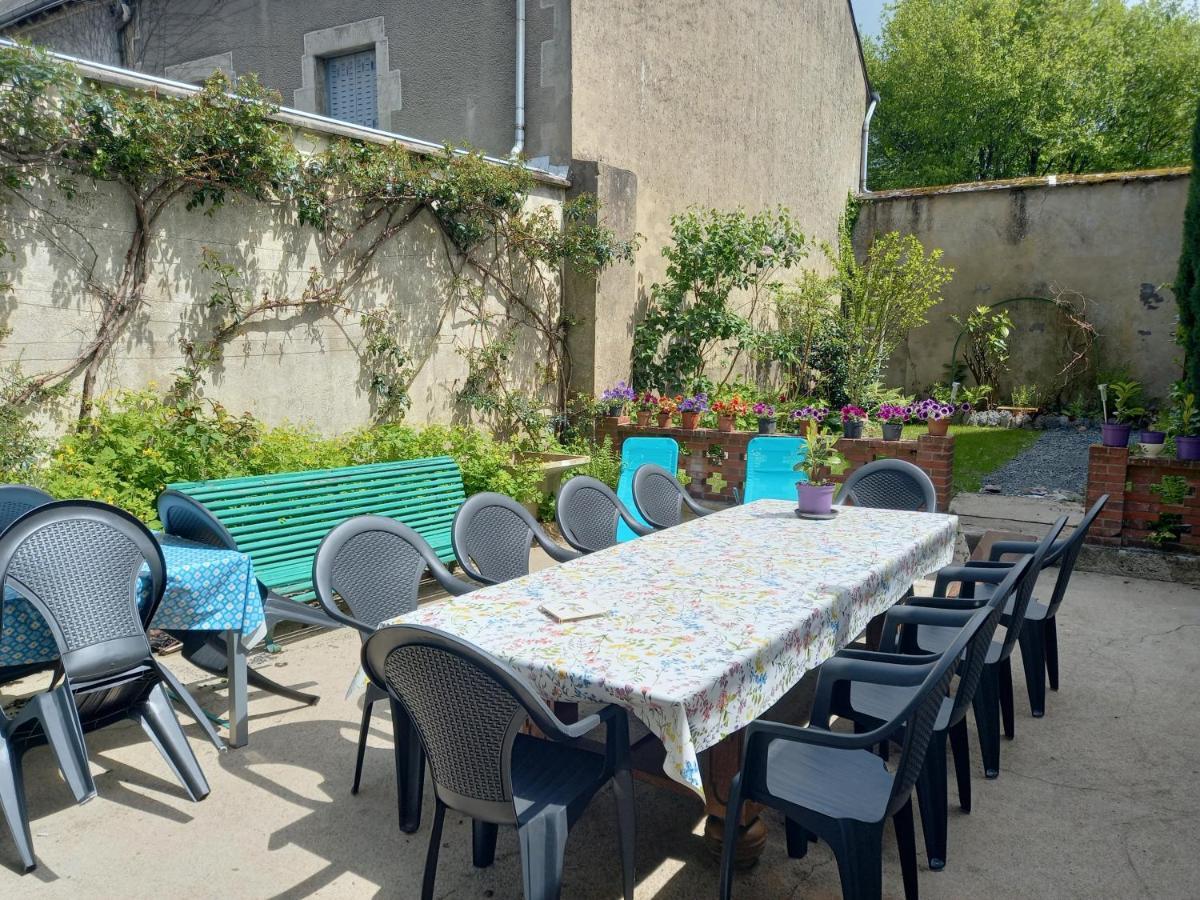 Maison Violette En Berry Aigurande Экстерьер фото