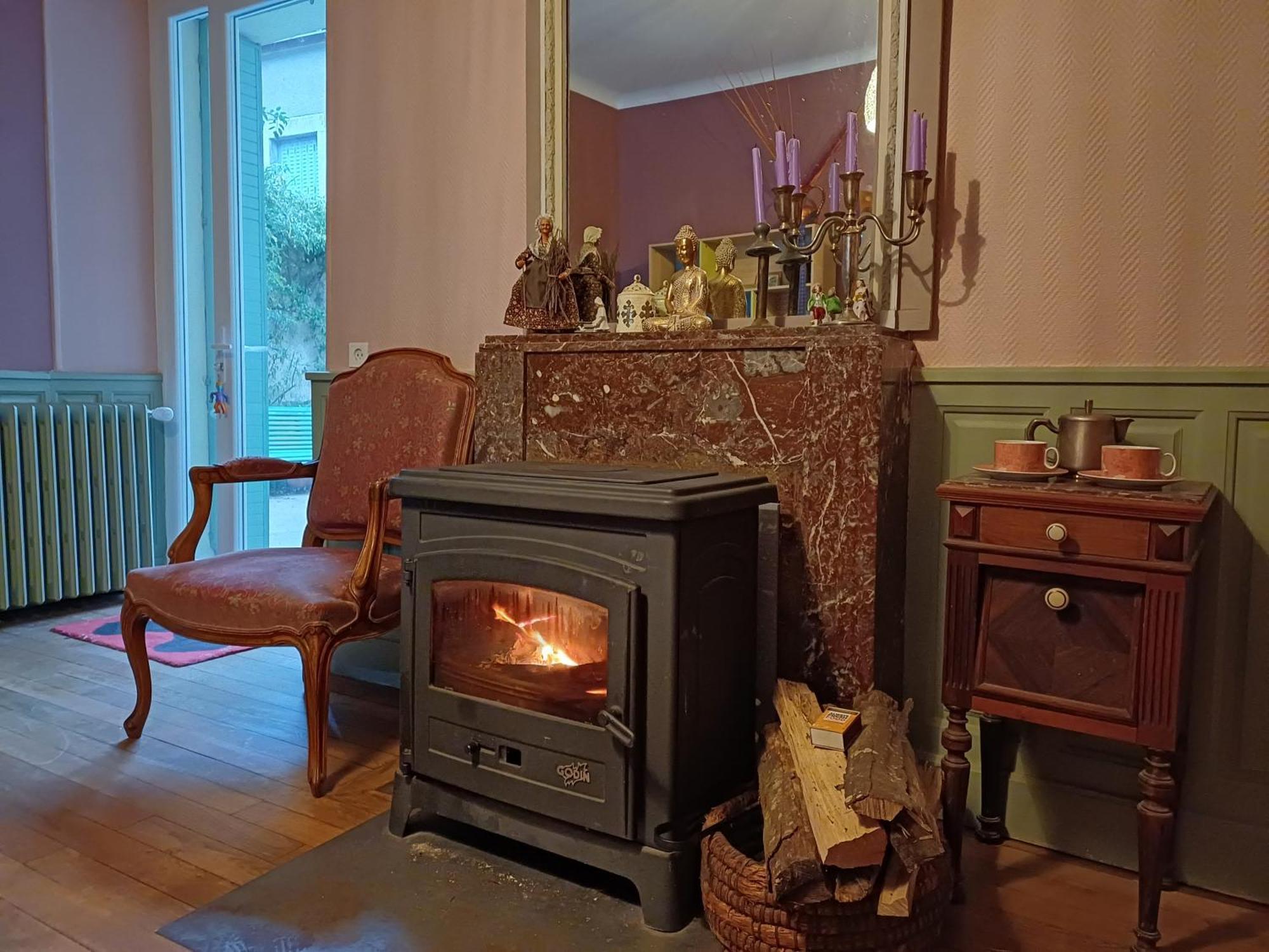 Maison Violette En Berry Aigurande Экстерьер фото